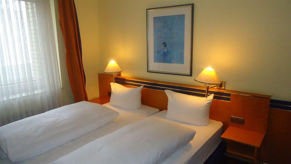 Hotel Rahlstedter Hof Hamburg Dış mekan fotoğraf